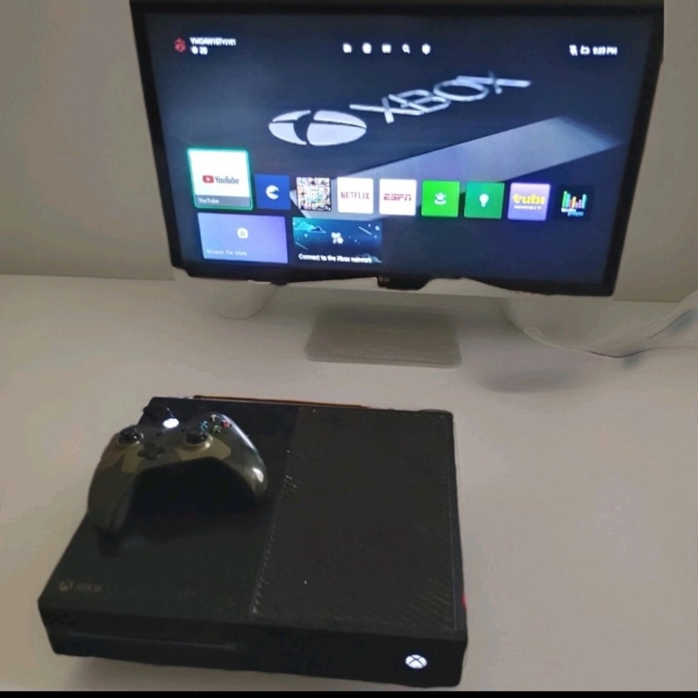 Microsoft Xbox One Black Console Camo Wireless Controller Disc Slot Not Read